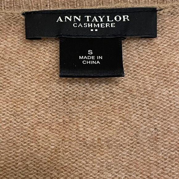 Ann Taylor 100% Cashmere Sweater | V-Neck, Camel Brown, Tan, Size Small - Picture 3 of 7